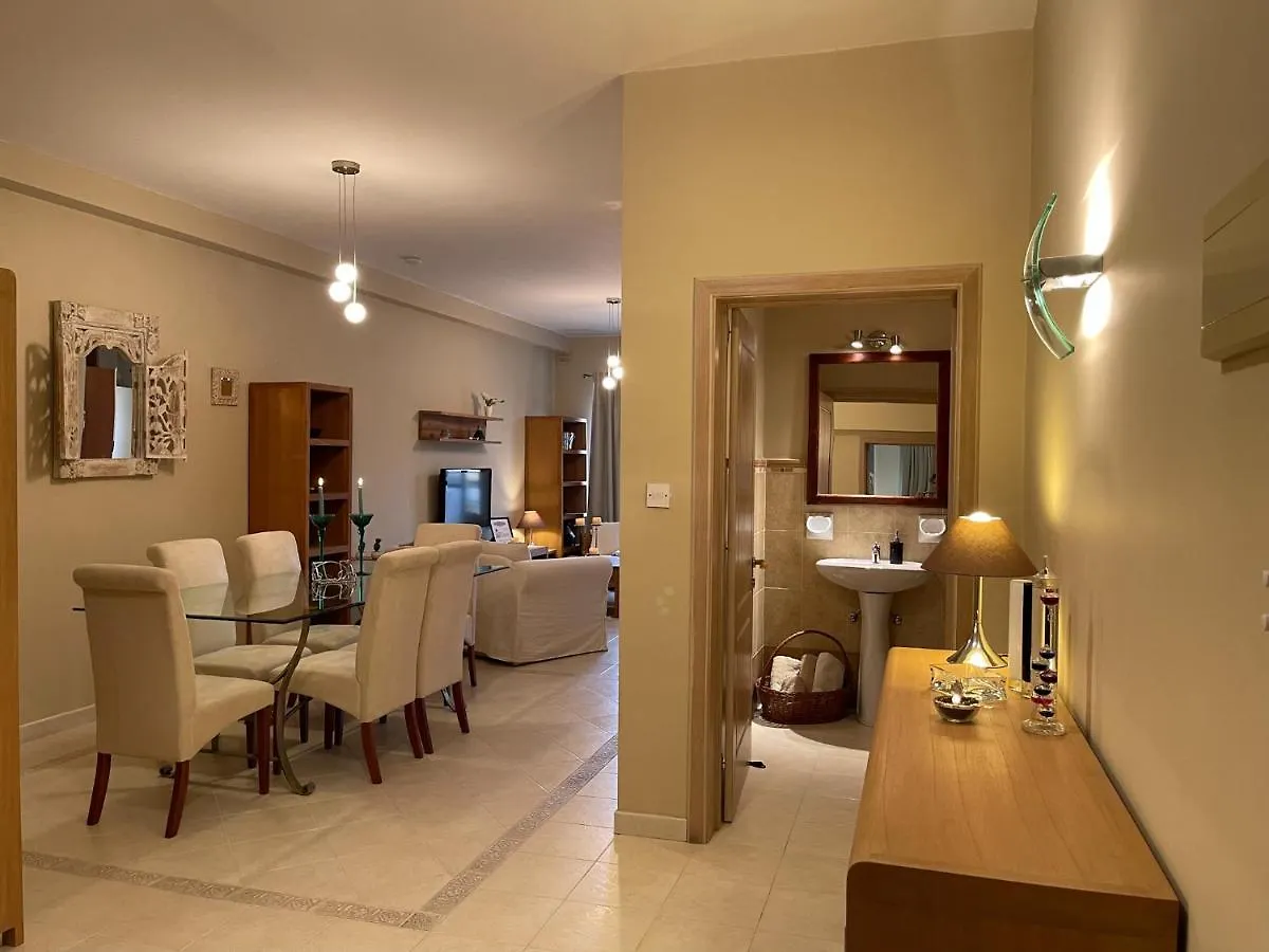 Charming 2Br Apartment With Large Terrace And Valley Views St Julians Saint Julian's Malta